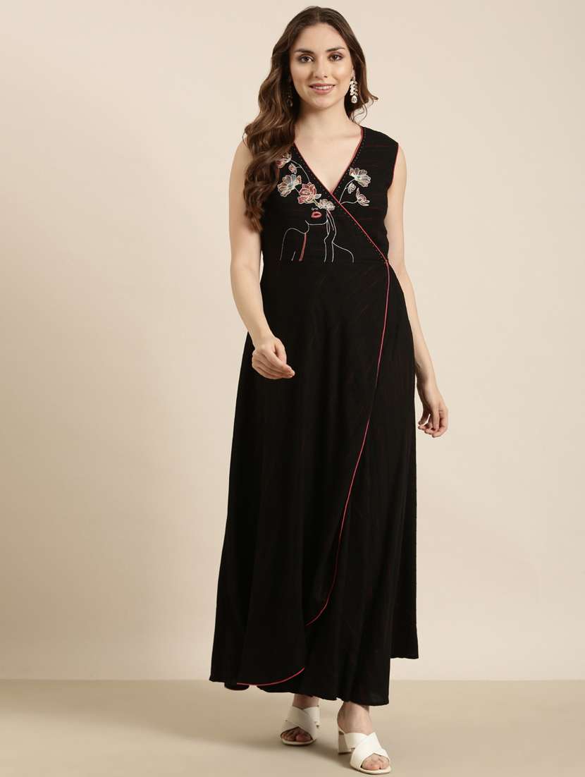 women black overlap neck a-line kurta - 20960879 - Standard Image - 3