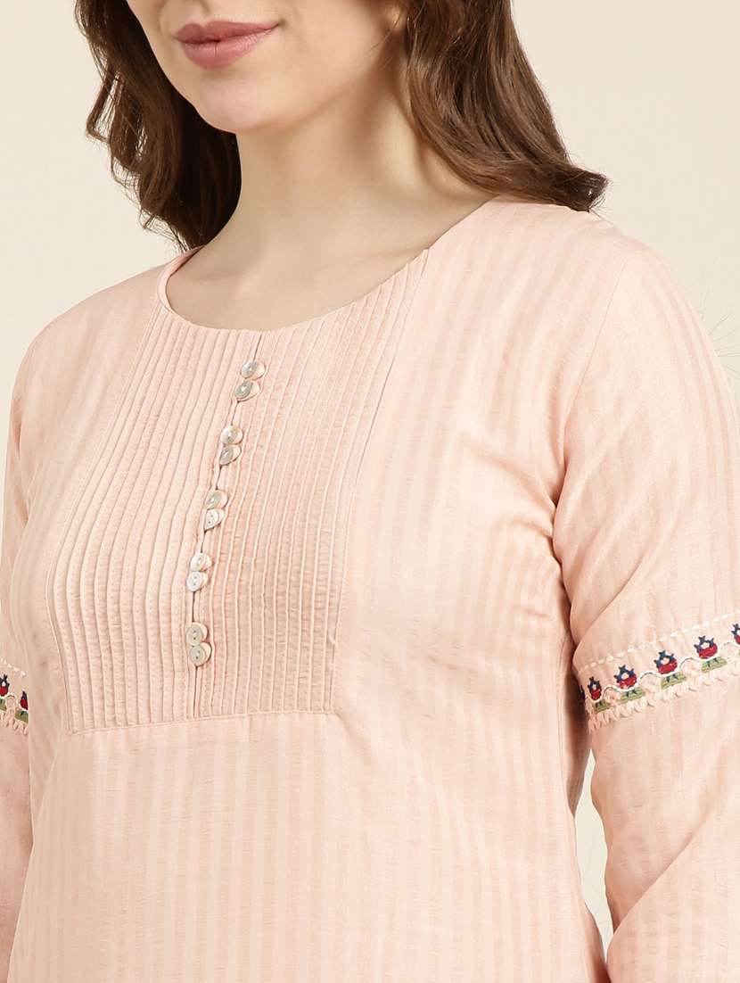 women peach round neck straight kurta - 20960933 -  Standard Image - 5