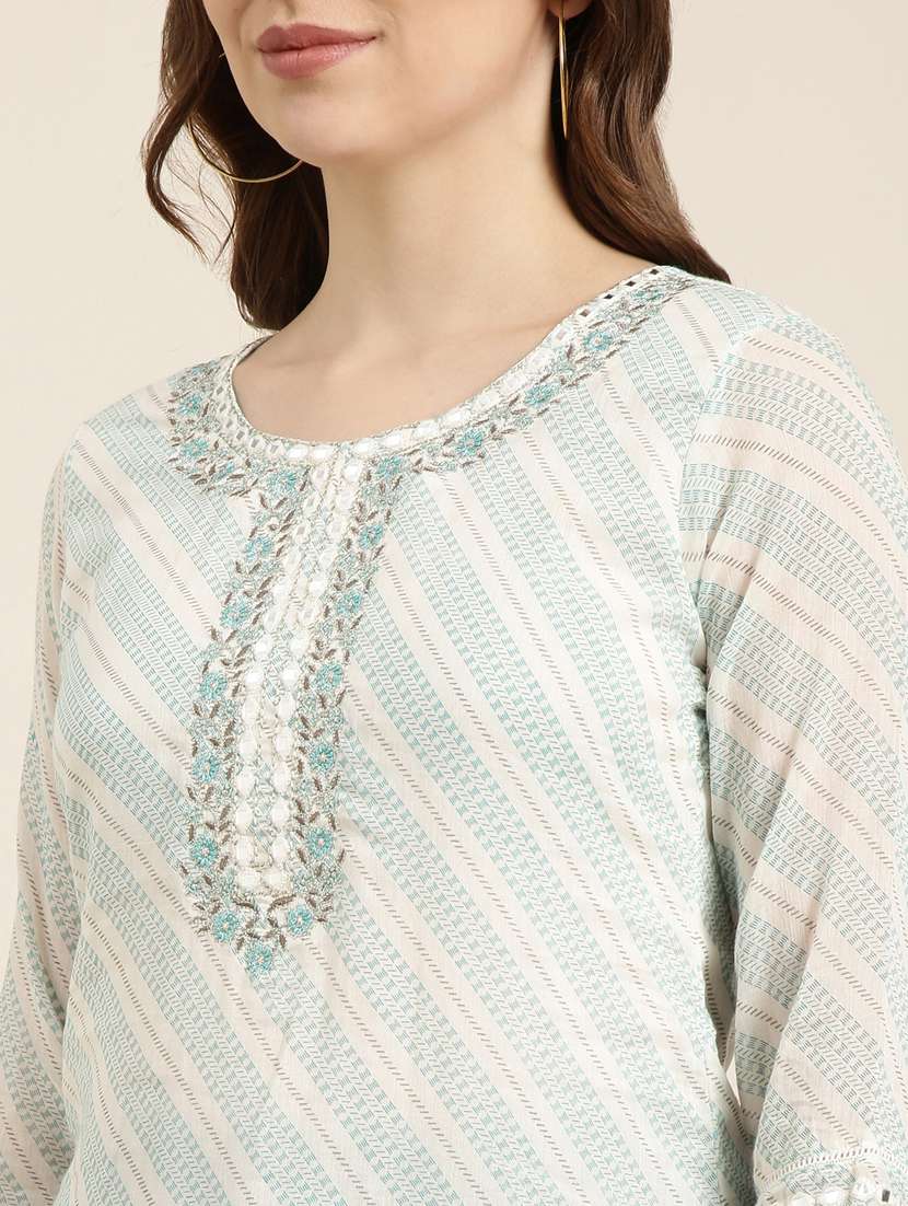 women white round neck straight kurta - 20960983 -  Standard Image - 5