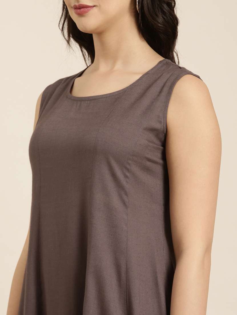 women sleeveless a-line kurta with shrug - 20961057 -  Standard Image - 5
