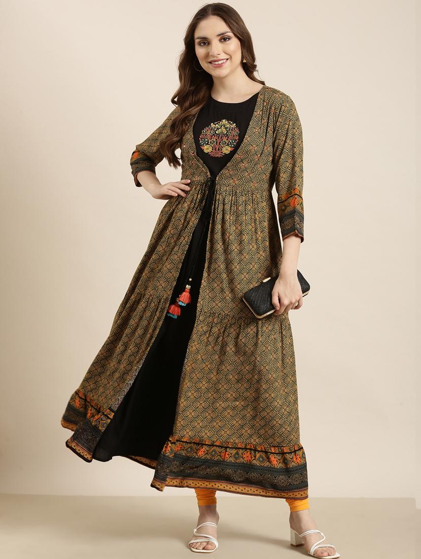 women black round neck a-line kurta with shrug - 20961063 - Standard Image - 3