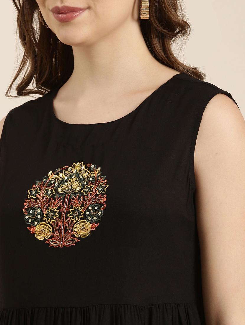 women black round neck a-line kurta with shrug - 20961063 - Standard Image - 5