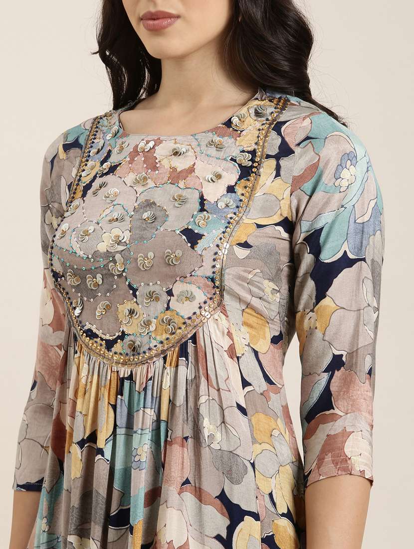 women floral round neck kurta pant set with dupatta - 20961146 -  Standard Image - 5