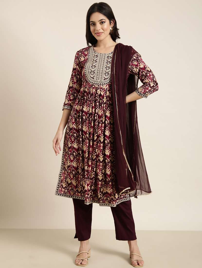women ikat round neck kurta pant set with dupatta