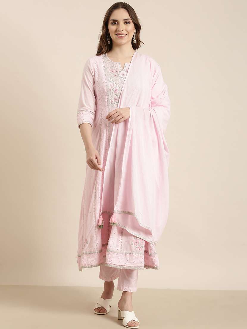 women embroidered kurta pant set with duptata
