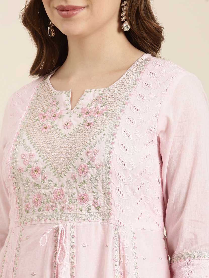 women embroidered kurta pant set with duptata - 20961187 -  Standard Image - 5