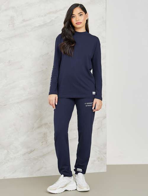 women printed t-shirt & jogger co-ord set - 20961334 -  Standard Image - 0