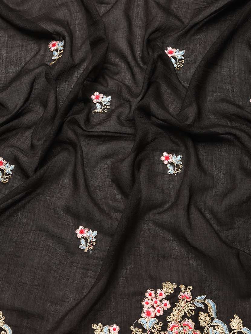 women black embroidered saree with blouse - 20961577 - Standard Image - 3