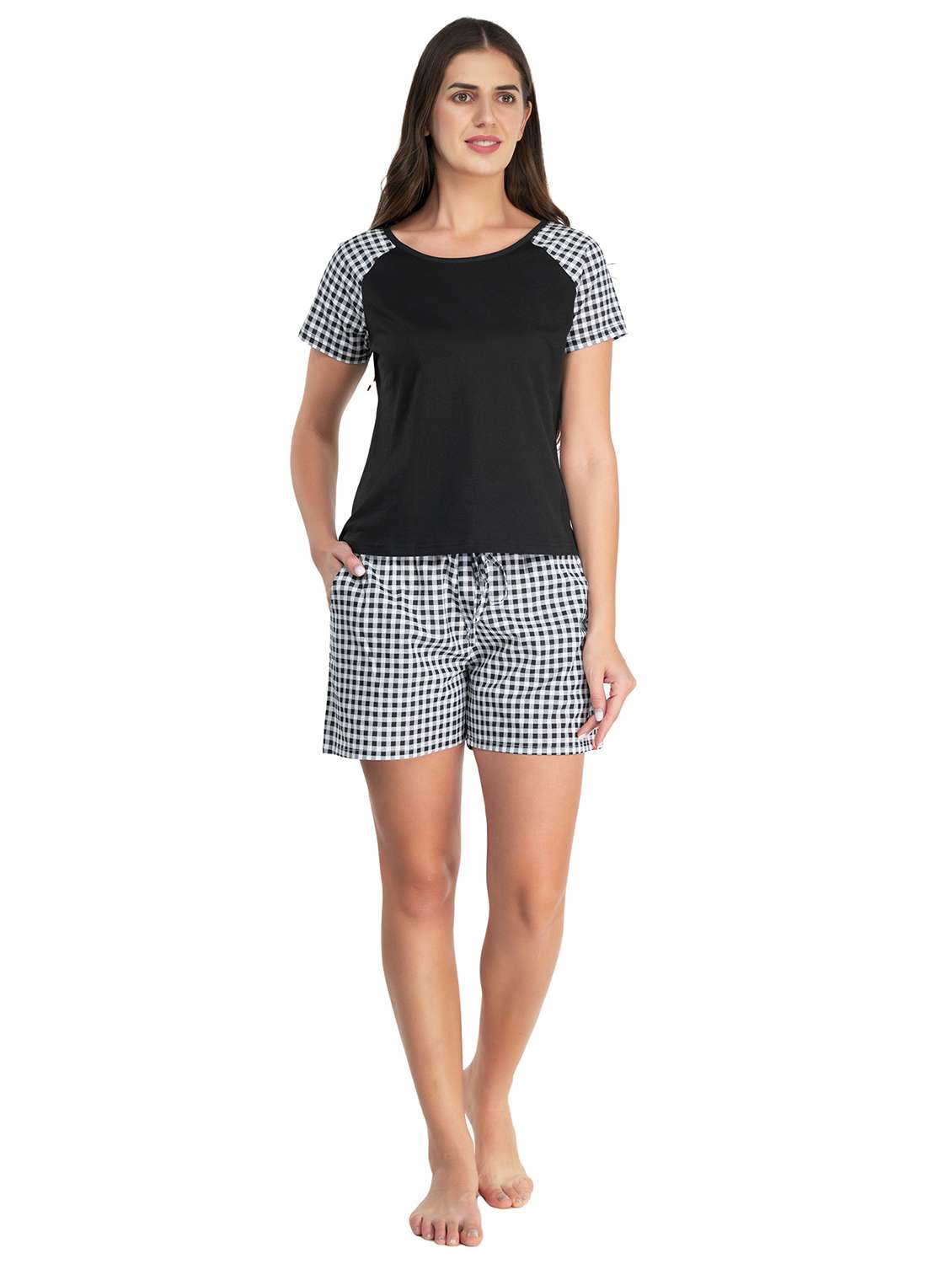 black checkered nightwear top and shorts set - 20962054 - Zoom Image - 0