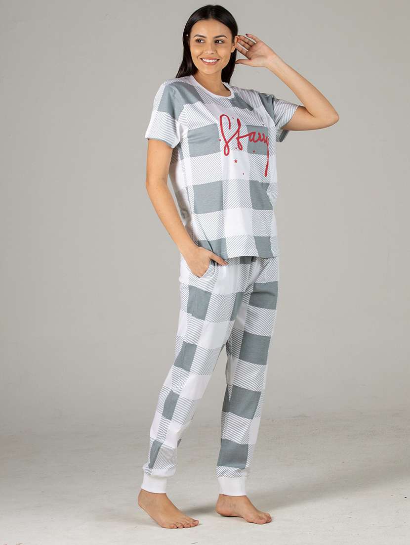 women round neck printed pyjama nightwear set