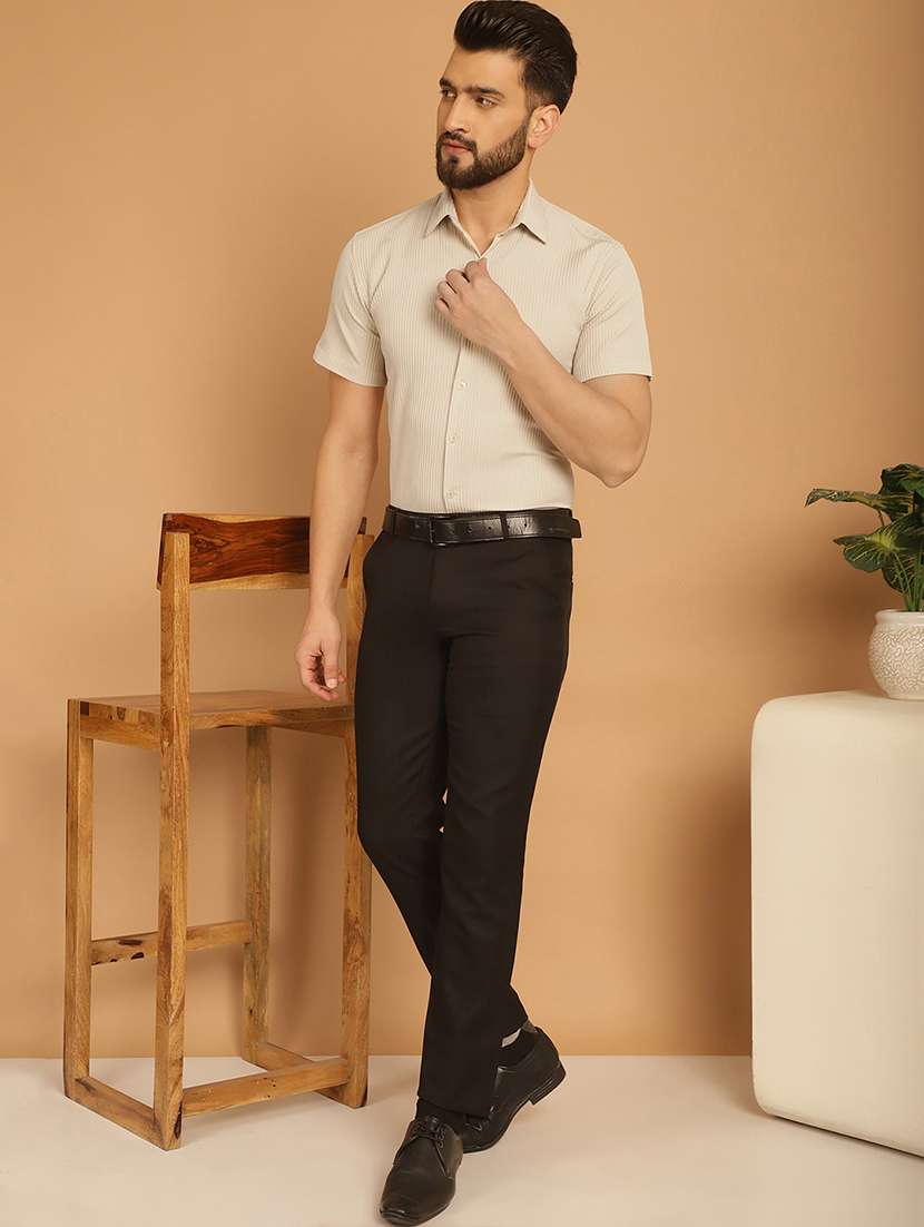 men collared short sleeve formal shirt - 20962569 -  Standard Image - 3