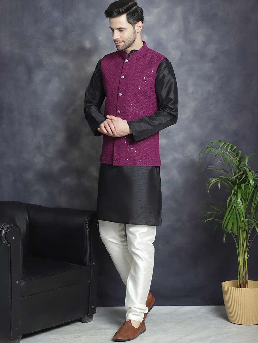 men embroidered kurta pyjama with jacket - 20965421 - Zoom Image - 0