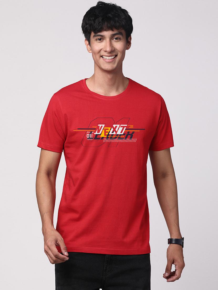 men round neck chest print t-shirt - 20966280 -  Zoom Image - 0