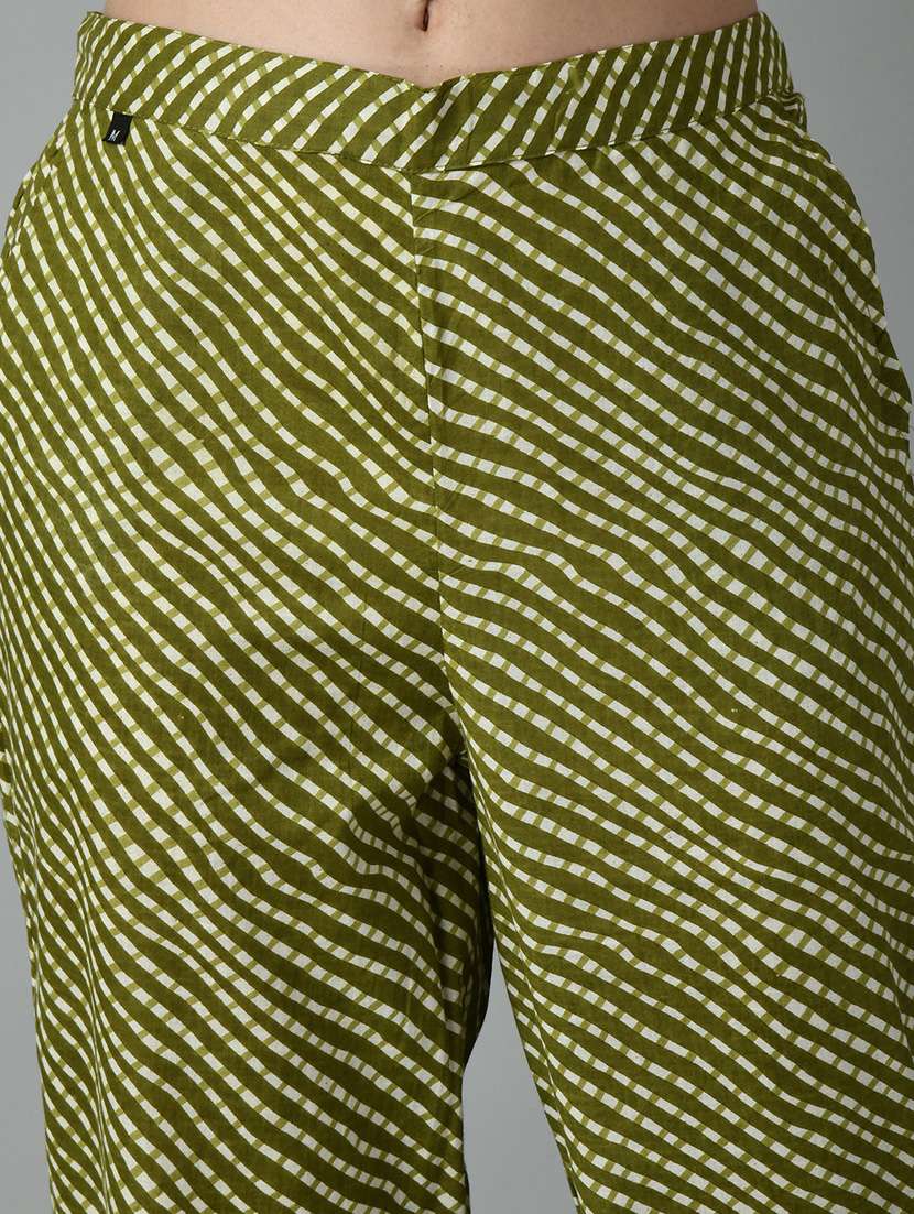 women printed rayon suit set - 20968644 -  Standard Image - 5