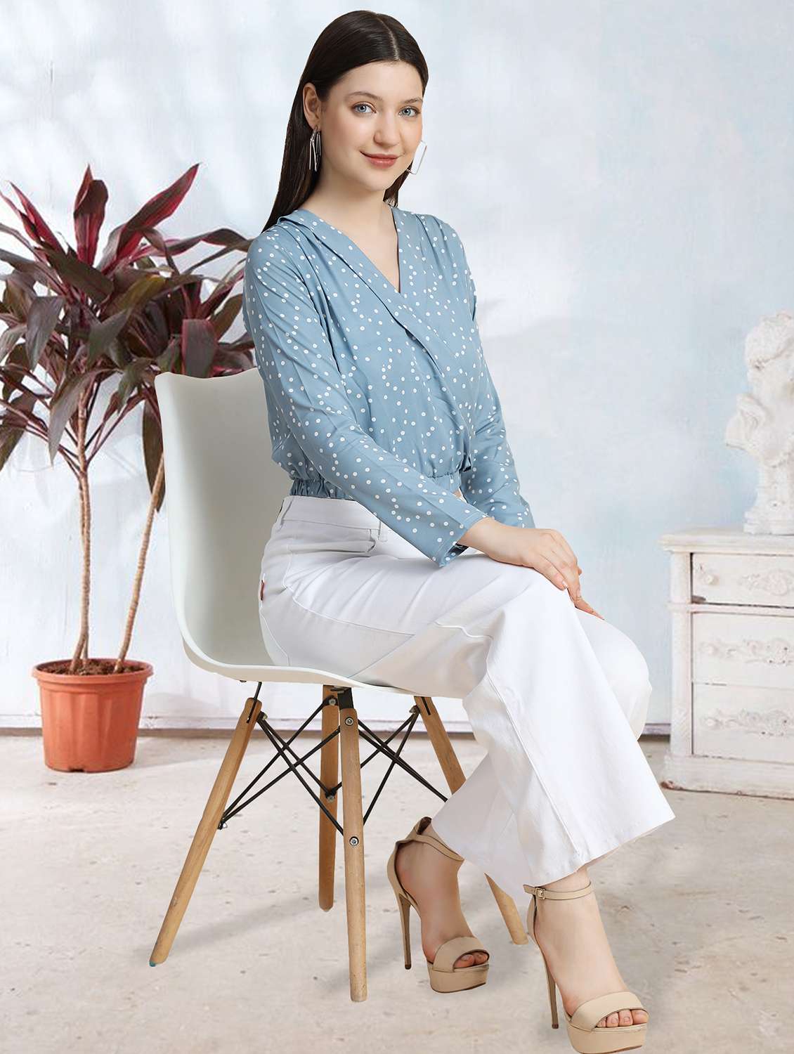 women light blue polka dot crop top - 20969768 - Standard Image - 3