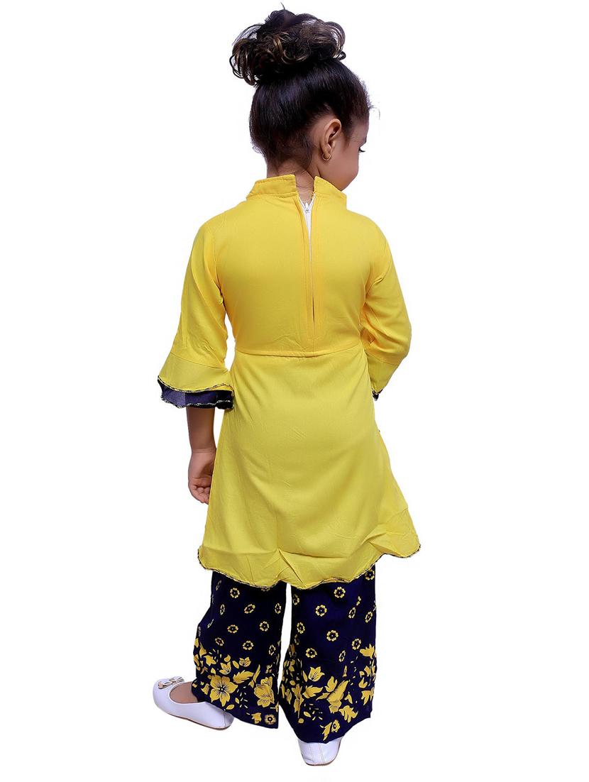 girls floral print kurta palazzo suit set - 20970075 - Standard Image - 3