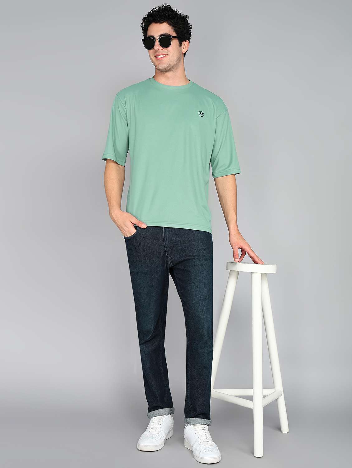 men crew neck logo print t-shirt - 20970442 -  Standard Image - 3