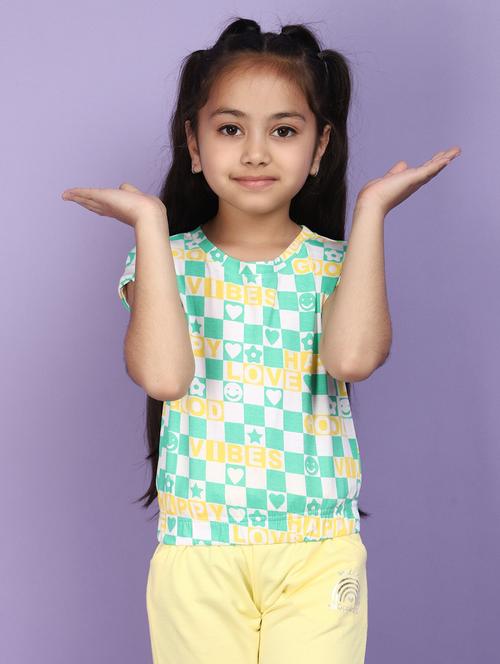 girls round neck printed regular tee - 20970536 - Standard Image - 0