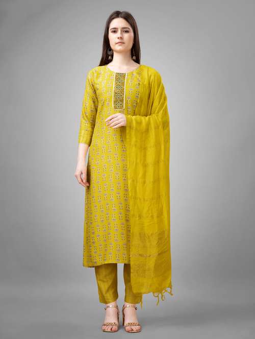 women three quarter sleeve kurta pant set - 20971629 - Standard Image - 0