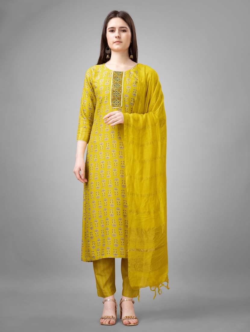 women three quarter sleeve kurta pant set - 20971629 - Zoom Image - 0