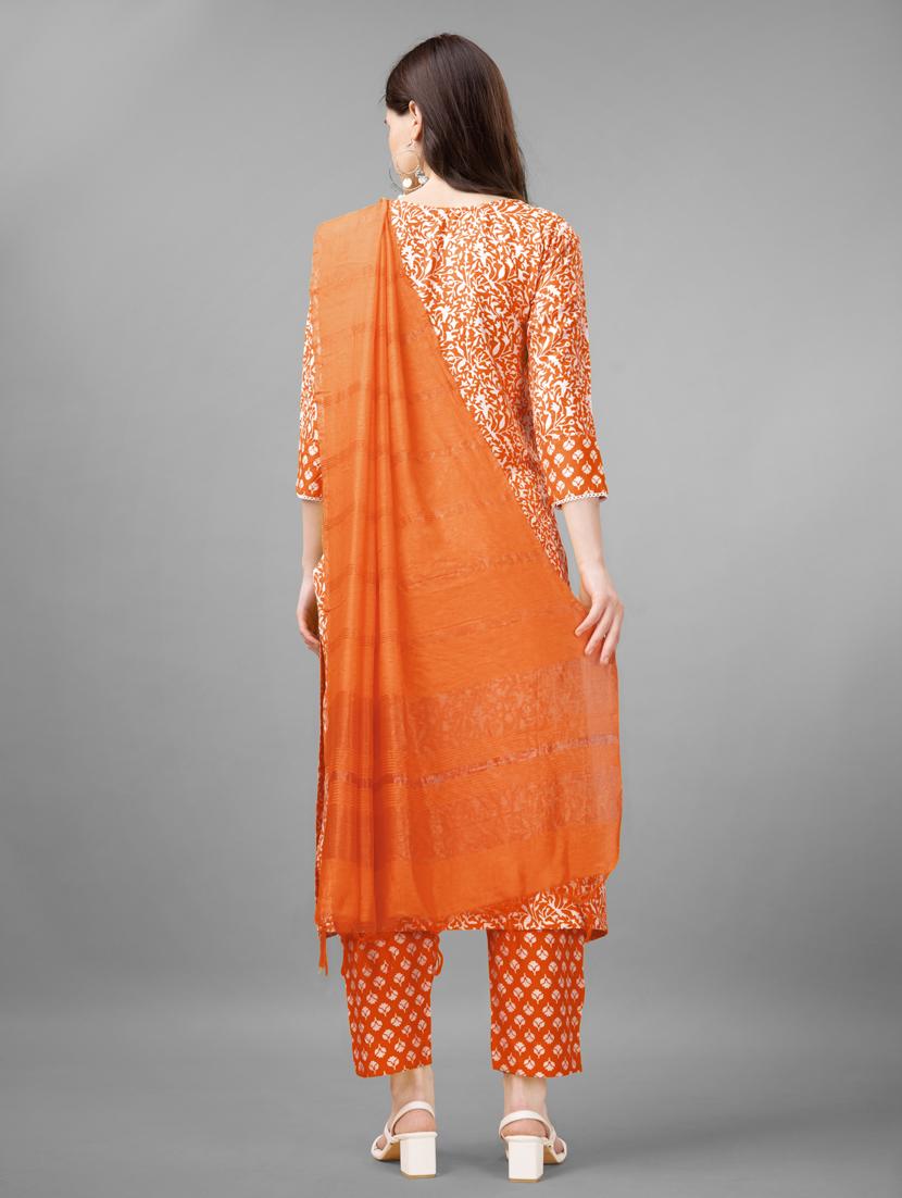 women three quarter sleeve kurta pant set - 20971633 - Standard Image - 3