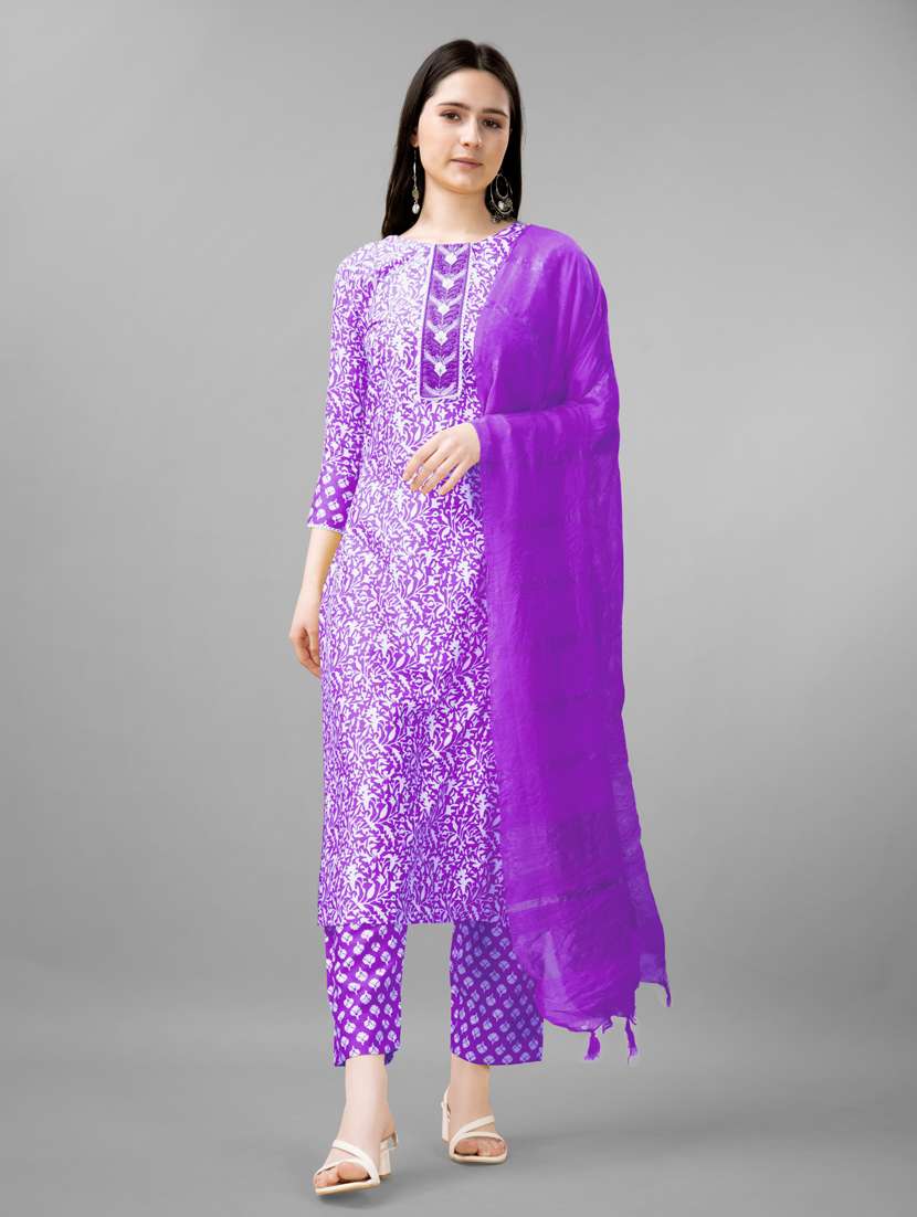 women three quarter sleeve kurta pant set
