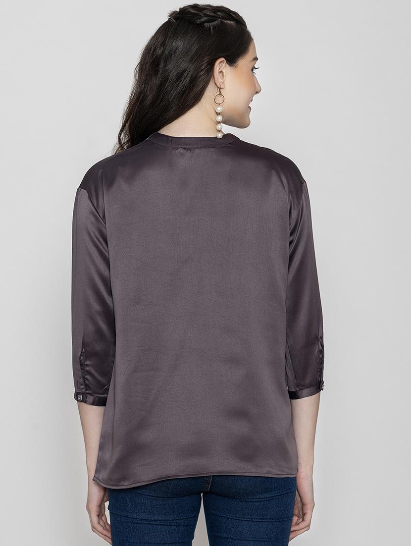 women v neck solid regular top - 20982201 - Standard Image - 3