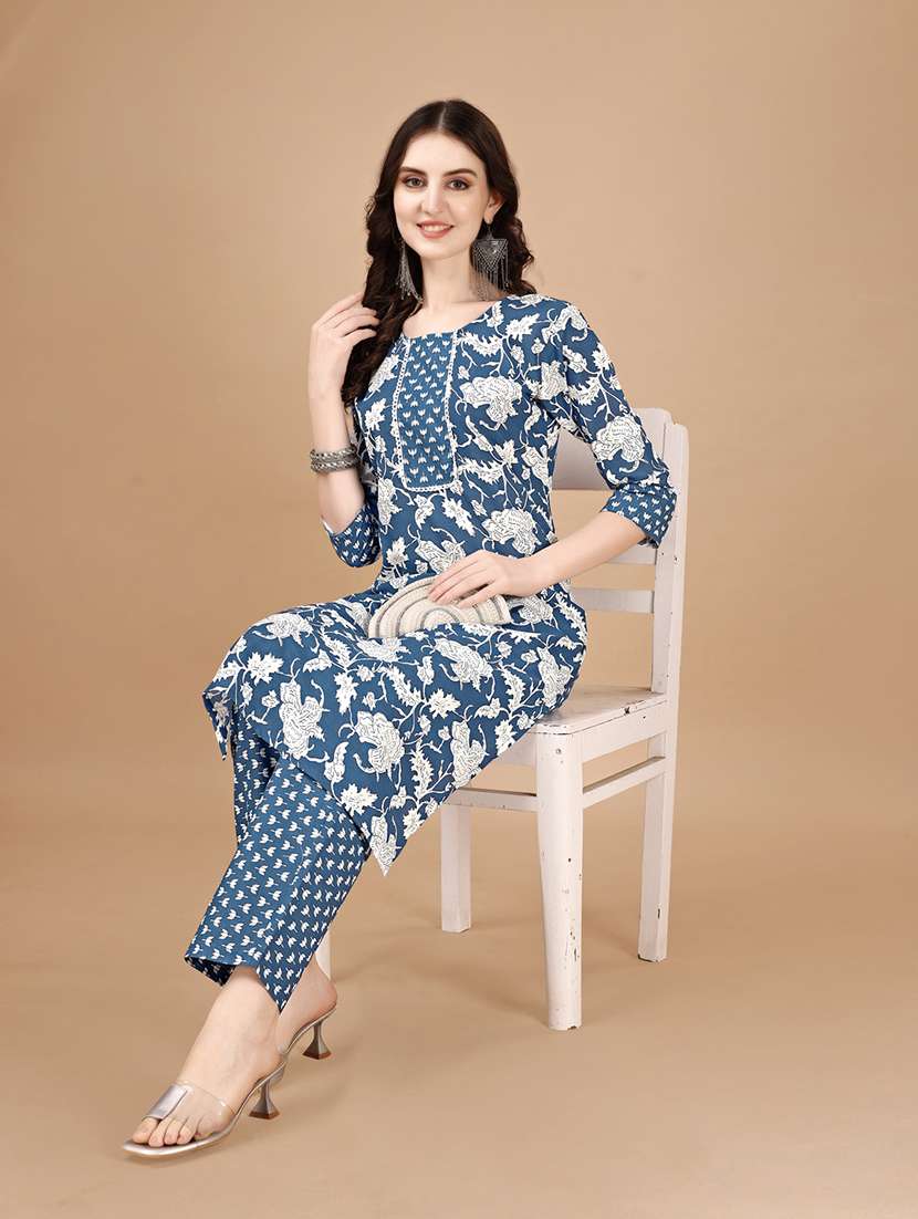 women blue round neck kurta pant set - 20982528 -  Standard Image - 3