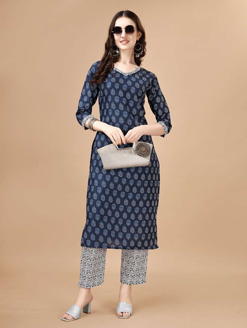 women blue v neck kurta pant set 