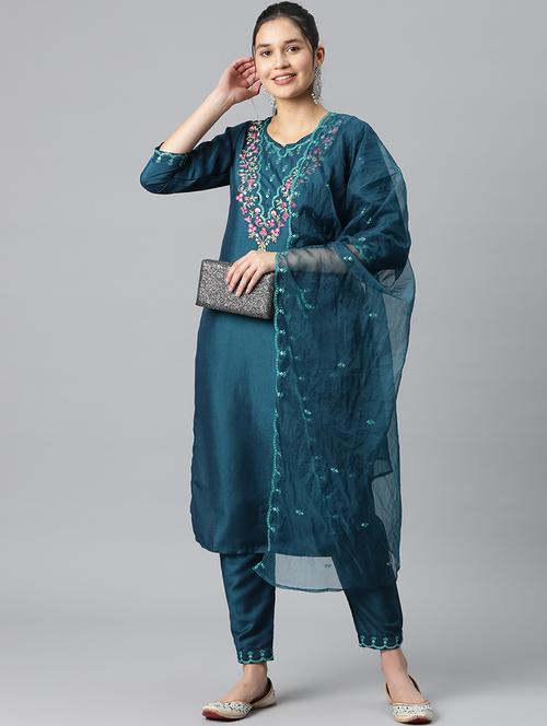 women notch neck kurta pant set with dupatta - 20983155 -  Standard Image - 0