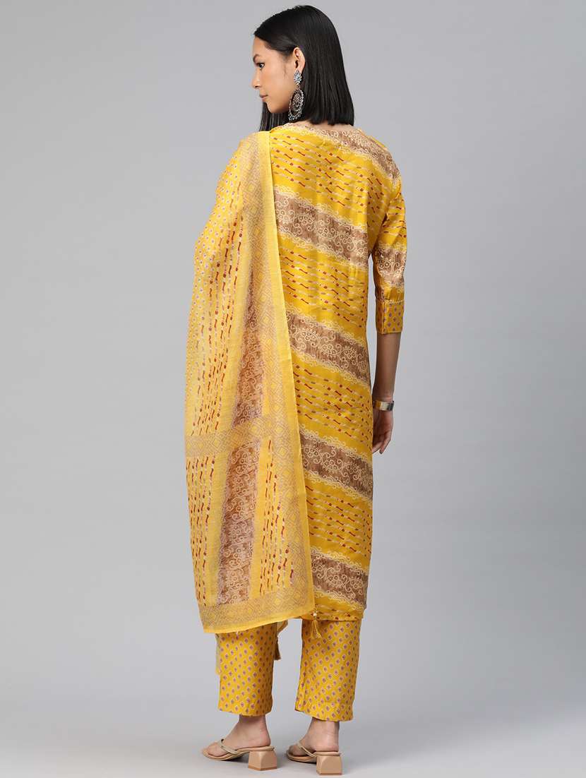 women three quarter sleeve kurta pant with dupatta set - 20999652 - Standard Image - 3