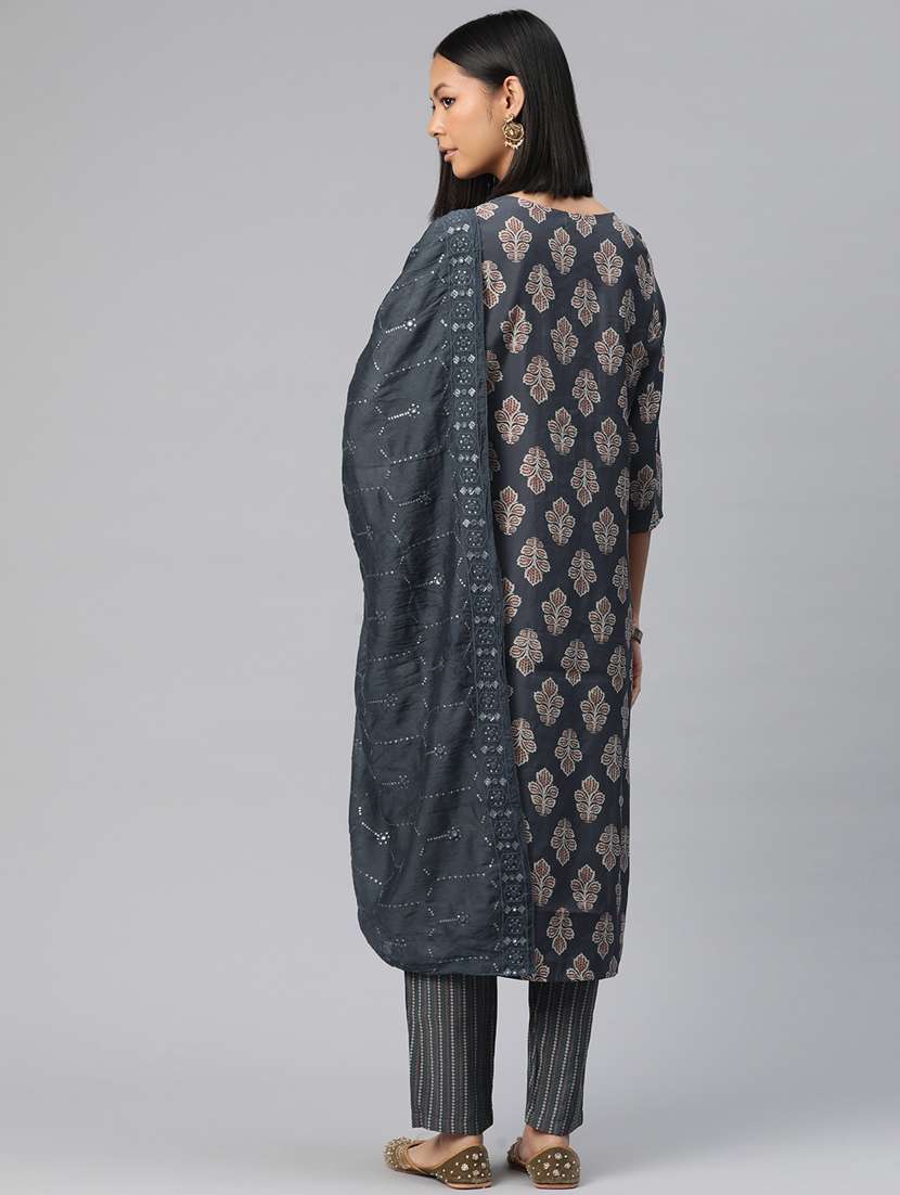 women three quarter sleeve kurta pant with dupatta set - 20999656 - Standard Image - 3