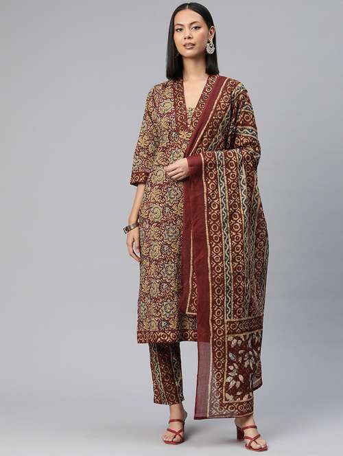 women three quarter sleeve kurta pant with dupatta set - 20999661 - Standard Image - 0
