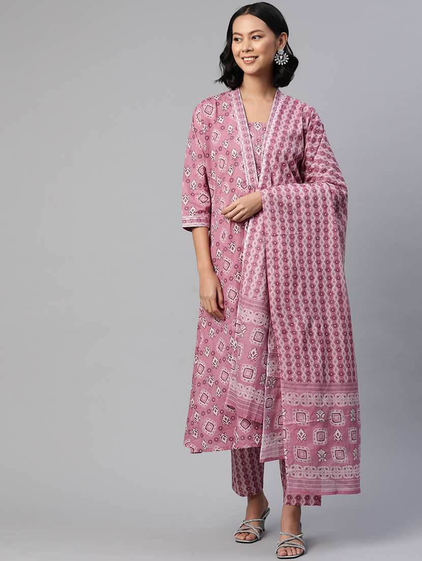 women three quarter sleeve kurta pant with dupatta set