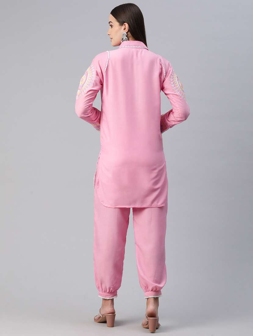 pink detailed kurta salwar set - 20999727 -  Standard Image - 3