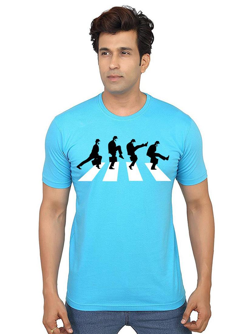 men round neck front print t-shirt - 21013677 - Zoom Image - 0