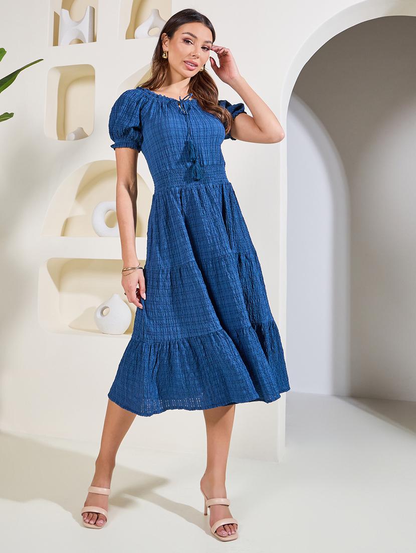 women solid puff sleeves tiered dress - 21015966 - Zoom Image - 0