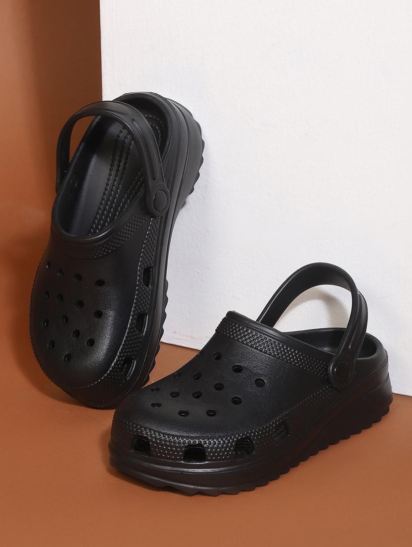 women solid slip on clogs - 21016581 - Zoom Image - 0