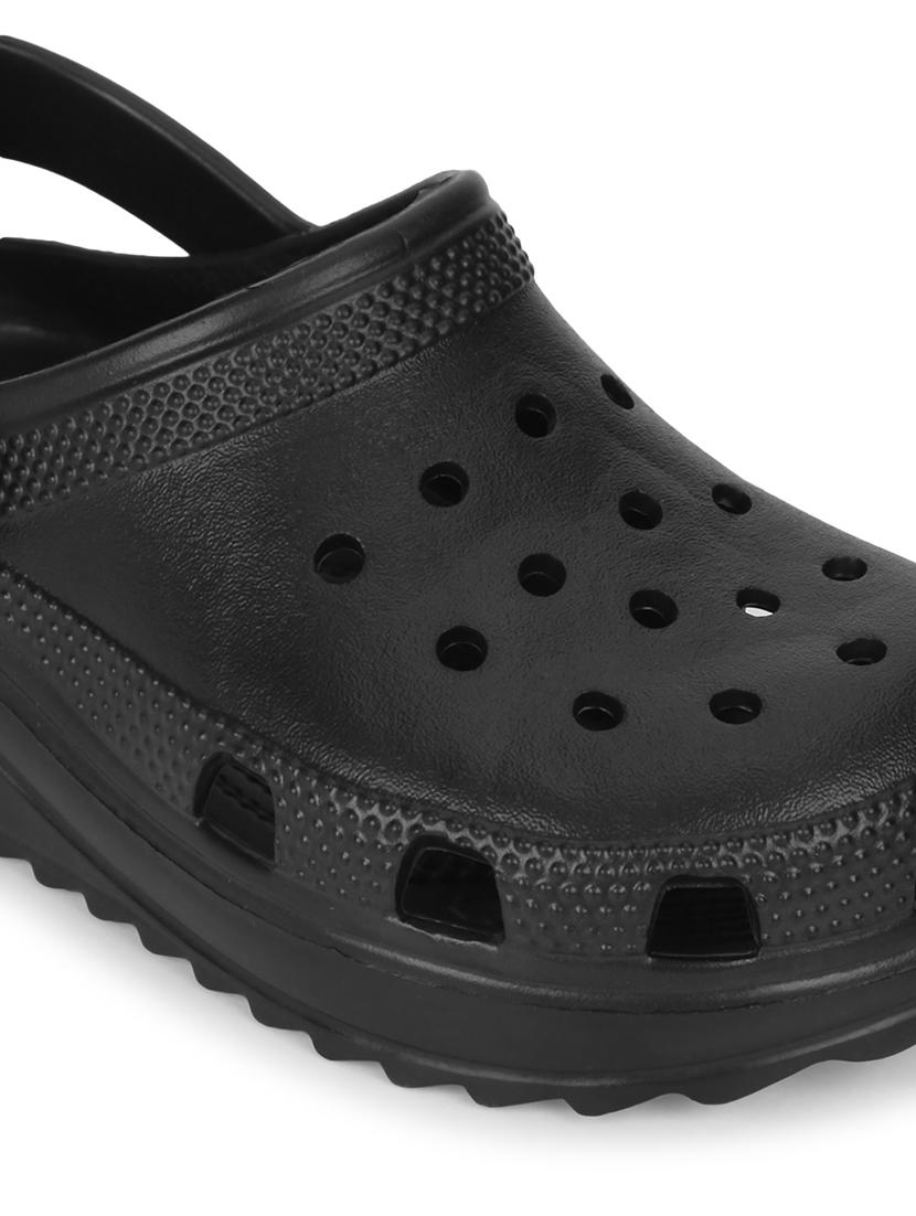 women solid slip on clogs - 21016581 - Standard Image - 5