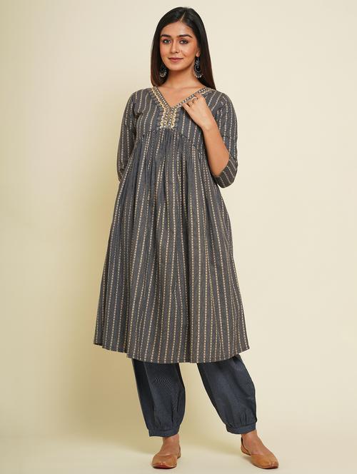 women blue v neck kurta salwar set - 21016694 -  Standard Image - 0