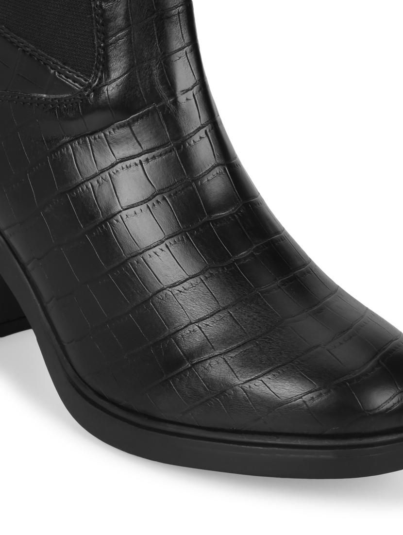 women black solid ankle boots - 21021304 - Standard Image - 5