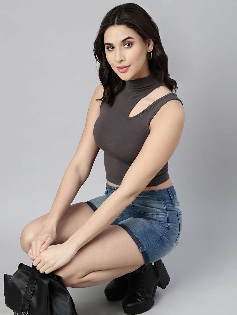 women grey solids sleeveless crop top - 21023772 - Standard Image - 5