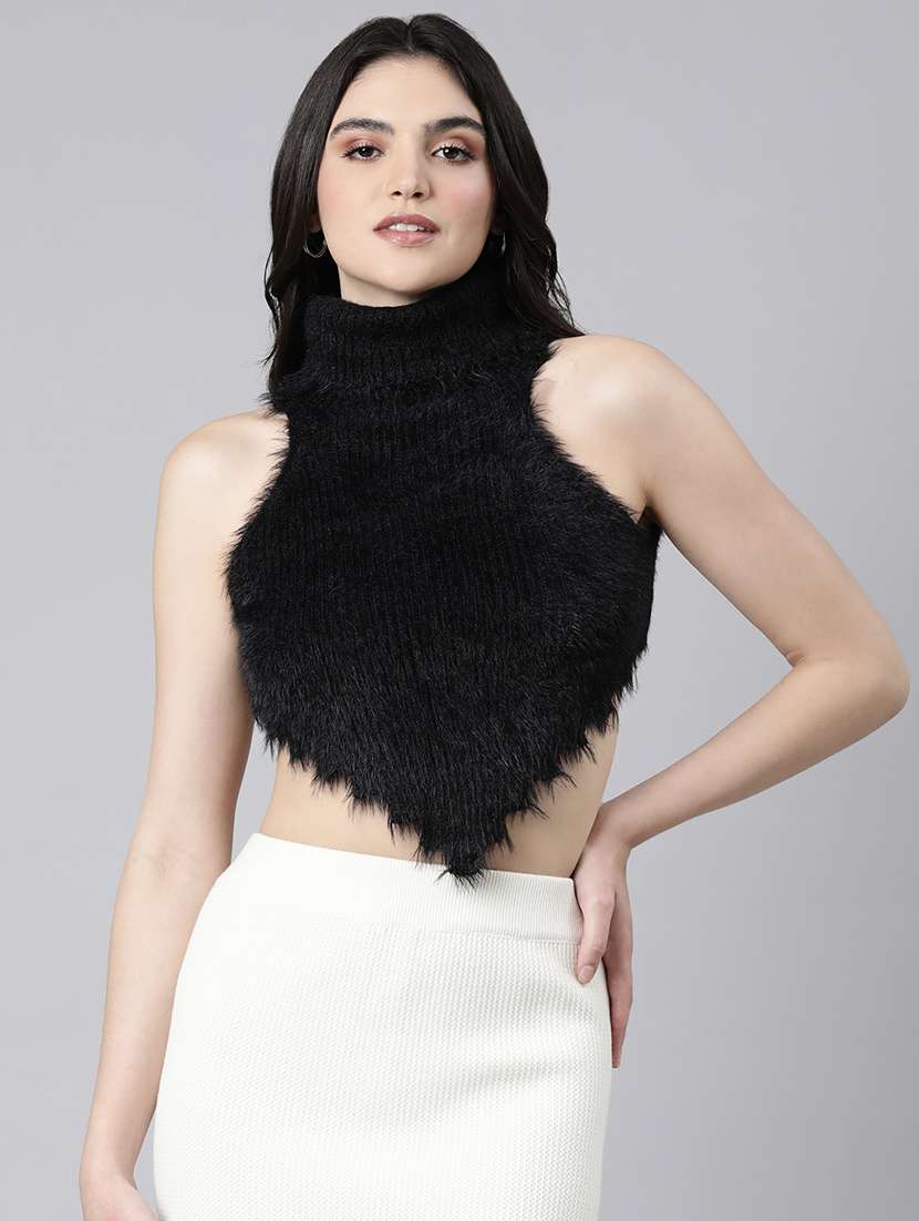 women black solids sleeveless crop top