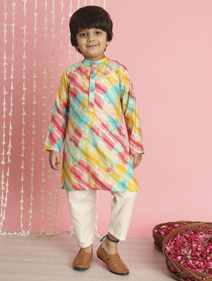 boys printed kurta pyjama set