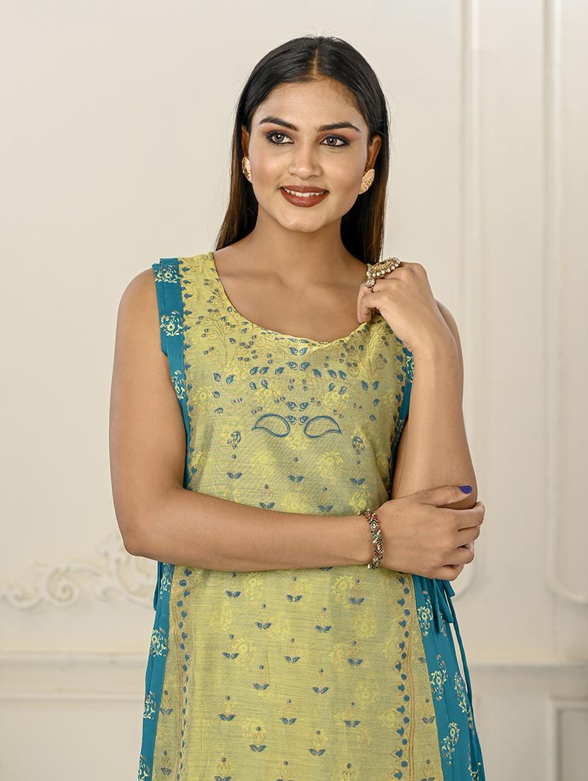 women round neck sleeveless layered kurta - 21034133 - Standard Image - 3