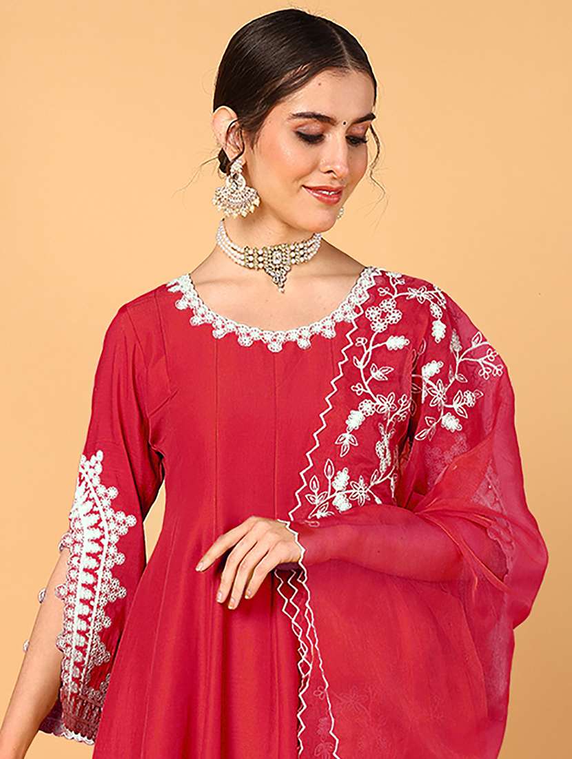 women pink kurta palazzo set with dupatta - 21034506 - Standard Image - 3