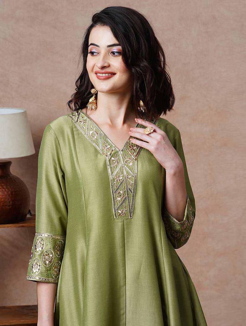 globus women olive floral embroidered & sequinned yoke panelled a-line anarkali kurta & pant set - 21034524 -  Standard Image - 3