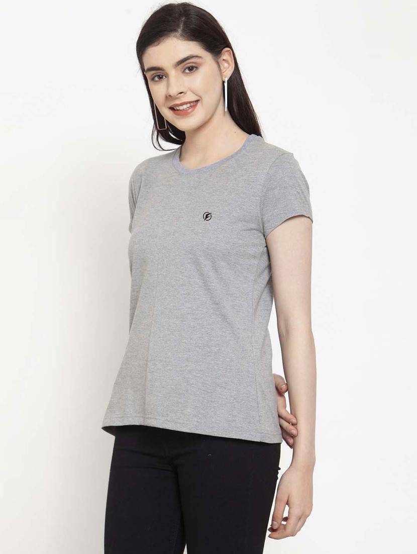 women round neck plain t-shirt - 21034565 - Zoom Image - 0