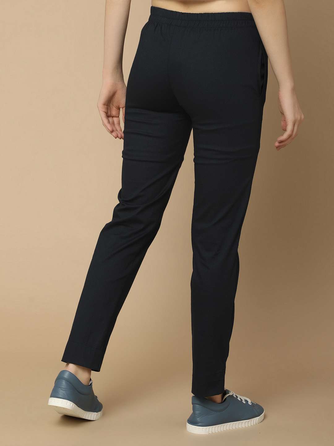 women solid cotton peg trouser - 21034691 -  Standard Image - 3