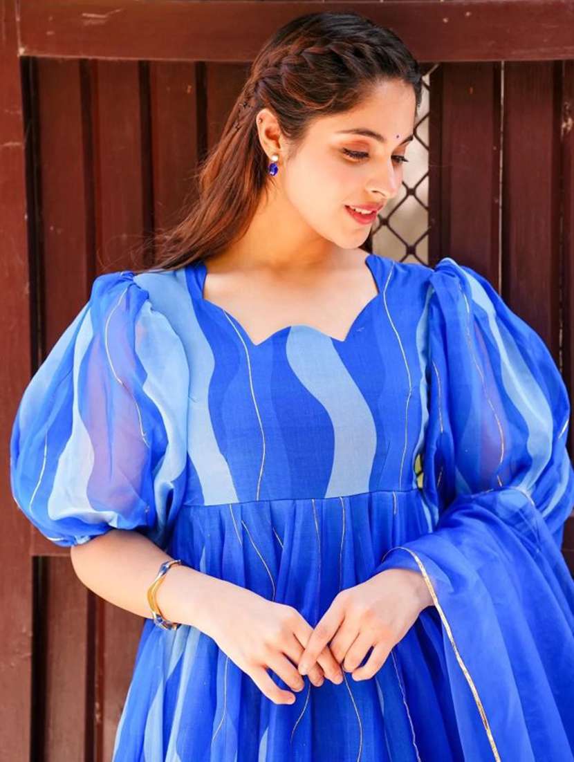 women blue kurta pant set with dupatta - 21034830 - Standard Image - 3